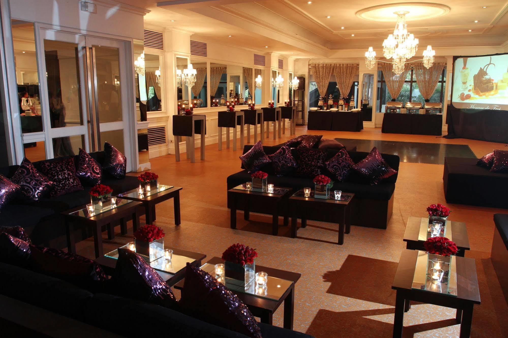 The Sulo Riviera Hotel Кесон-Сіті Екстер'єр фото