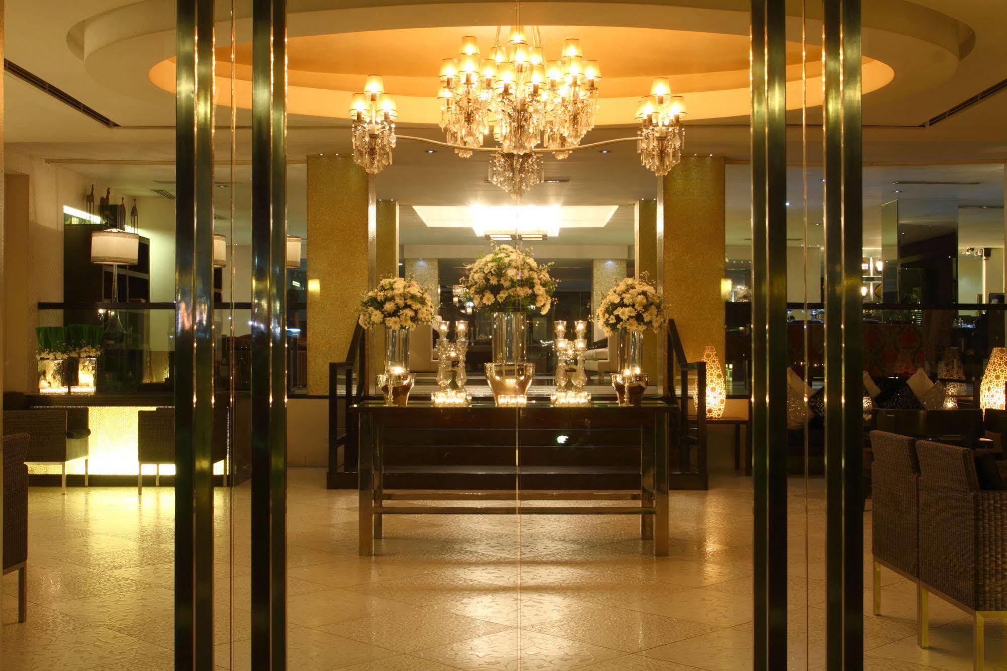 The Sulo Riviera Hotel Кесон-Сіті Екстер'єр фото